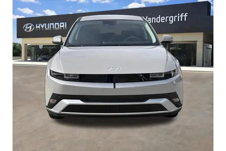 $31499 : Hyundai IONIQ 5 2025 SE 4dr image 9