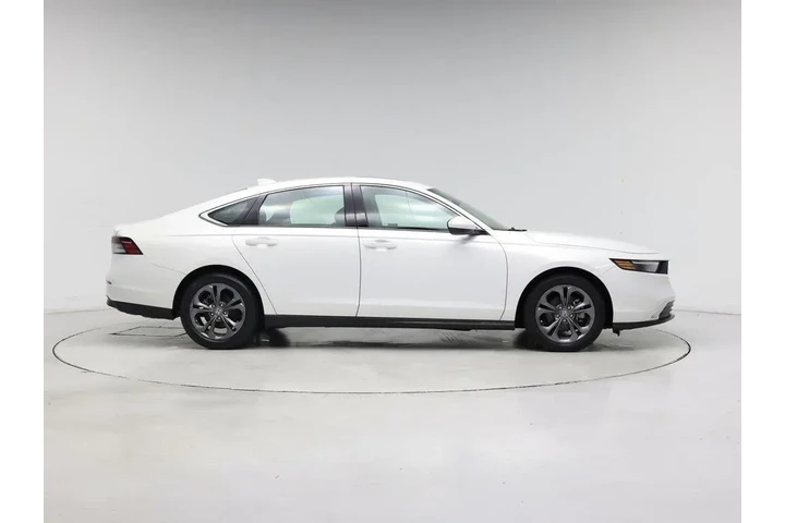 $25998 : Honda Accord 2023 EX 4dr Sed image 7