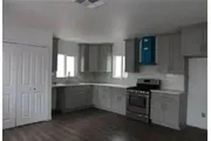 $2000 : WELCOME TO ****Downey, CA**** image 3