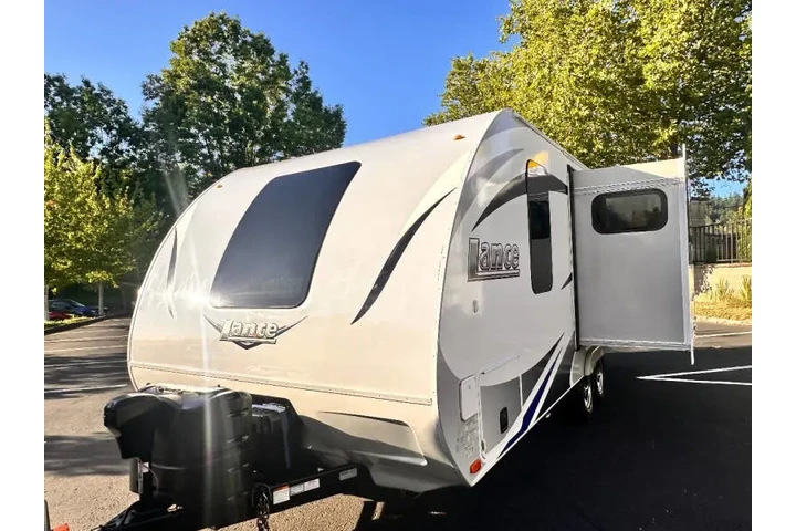 $24995 : 2017 Lance travel trailer 1955 image 8