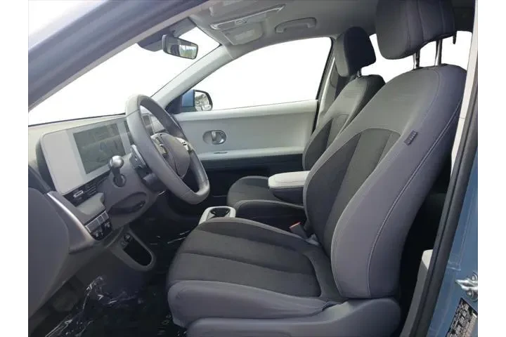 $23716 : Hyundai IONIQ 5 2024 SE 4dr image 9