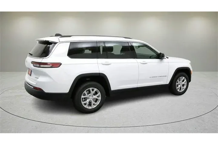 $29899 : Jeep Grand Cherokee L 2023 4 image 7