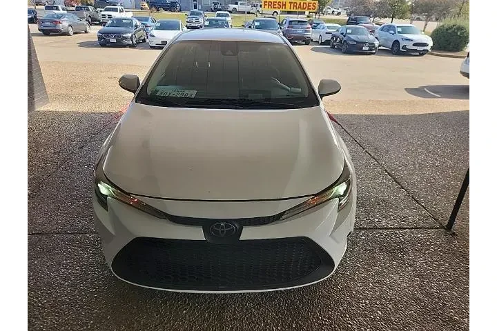 $16857 : Toyota Corolla 2021 LE 4dr S image 1