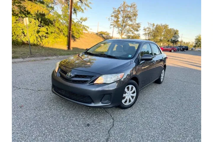 $7495 : 2011 Corolla image 2