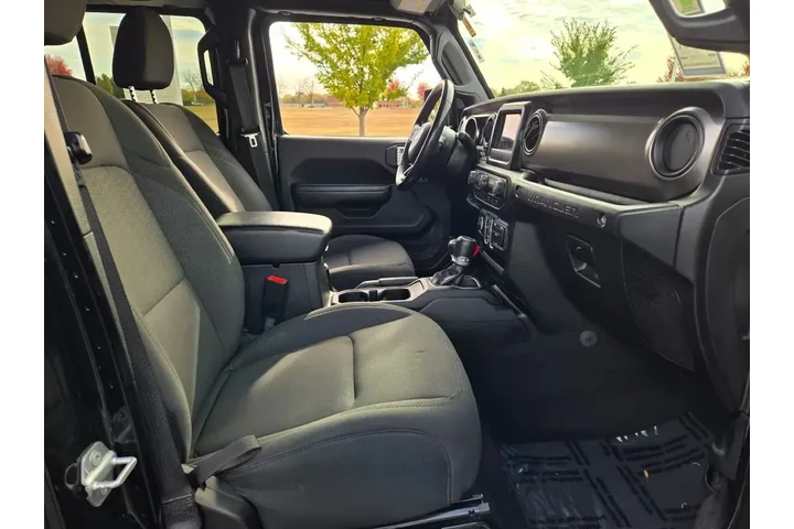 $27899 : Jeep Wrangler Unlimited 2019 image 6