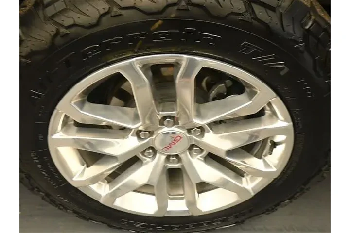 $35889 : GMC Sierra 1500 2019 4x4 SLT image 9