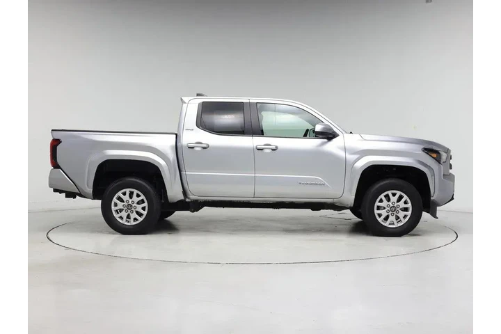 $32998 : Toyota Tacoma 2024 4x2 SR5 4 image 7