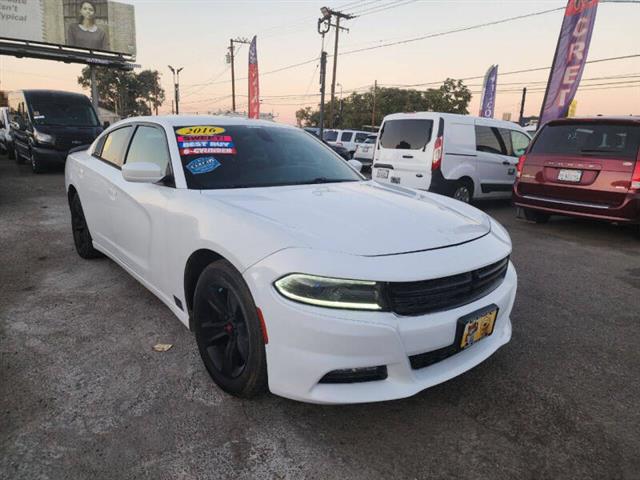 $9999 : 2016 Charger SXT image 1