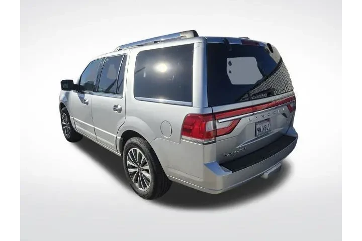 $19800 : Lincoln Navigator 2017 4x2 S image 6