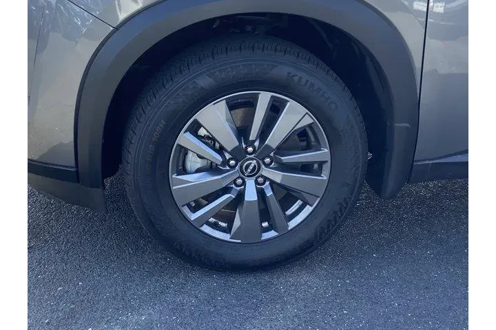 $27487 : Nissan Pathfinder 2024 AWD S image 8