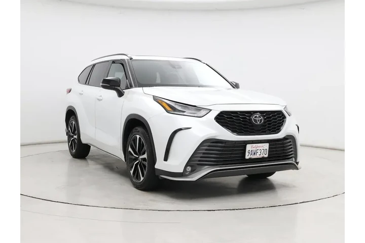 $37998 : Toyota Highlander 2022 AWD X image 1