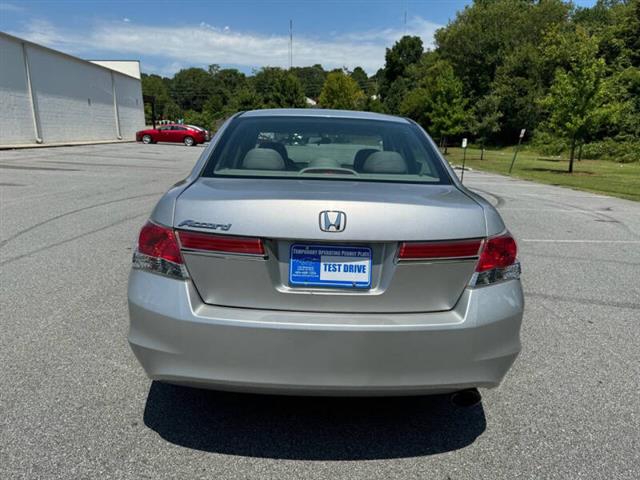 $12500 : 2011 Accord LX image 8