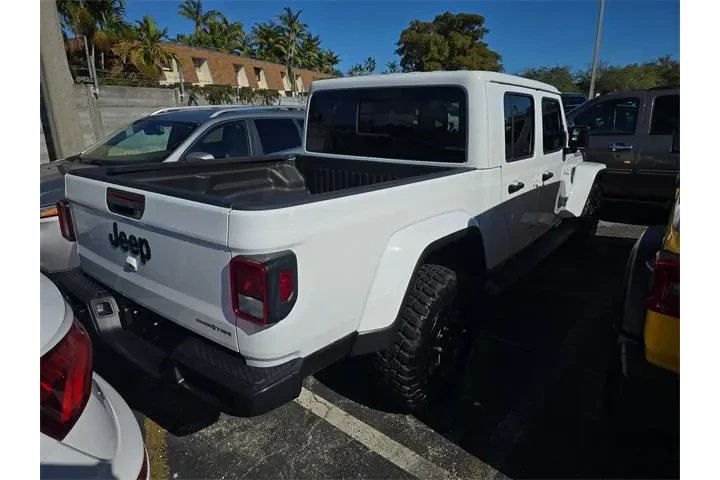 $38990 : Jeep Gladiator 2025 4x4 High image 3