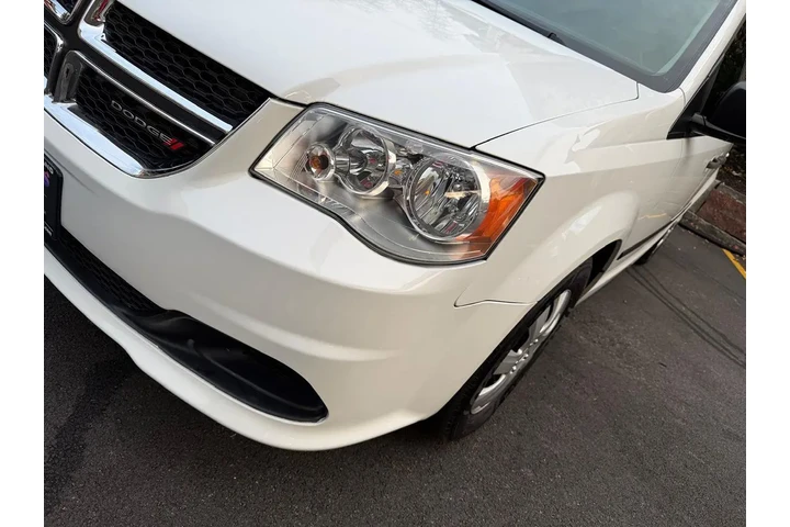 $9995 : 2016 Grand Caravan American V image 9