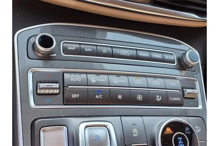 $22999 : Hyundai SANTA FE 2023 AWD SE image 8