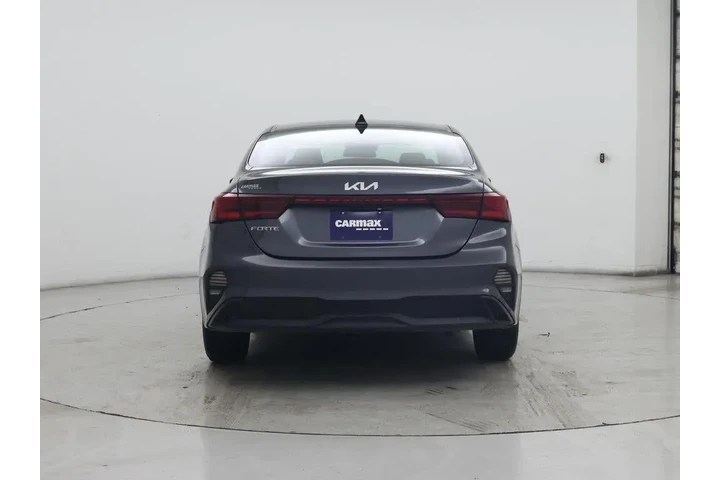 $17998 : Kia Forte 2024 LXS 4dr Sedan image 6