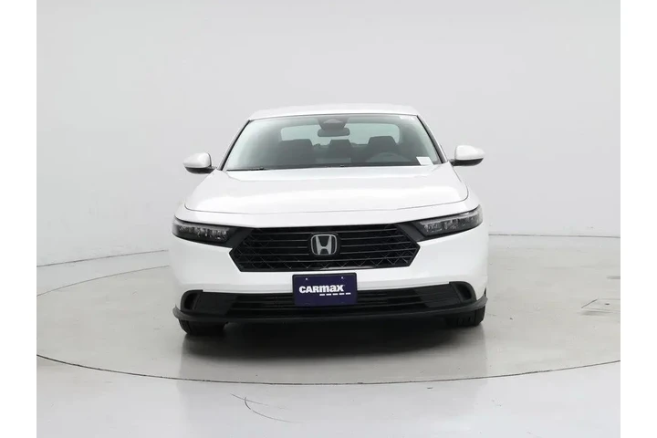 $27998 : Honda Accord 2025 LX 4dr Sed image 5