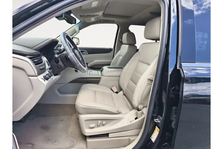 $36000 : GMC Yukon 2018 4x4 Denali 4d image 2