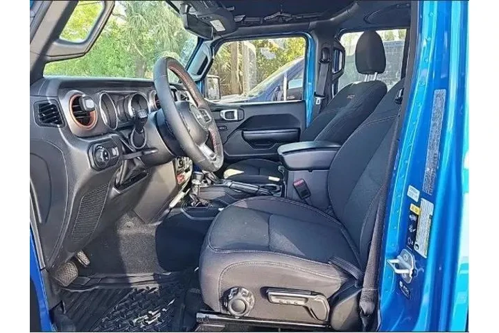 $35995 : Jeep Gladiator 2023 4x4 Moja image 5