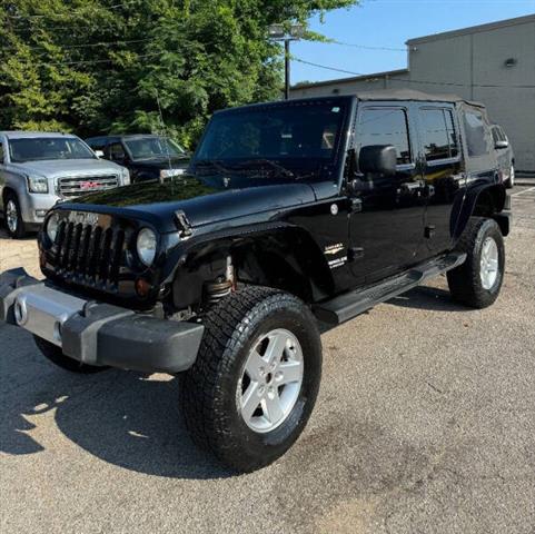 $10900 : 2013 Wrangler Unlimited Sahara image 2