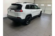 $19797 : Jeep Cherokee 2021 4x4 Latit thumbnail