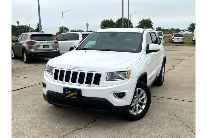 $9999 : 2015 Grand Cherokee Laredo 4WD image 9