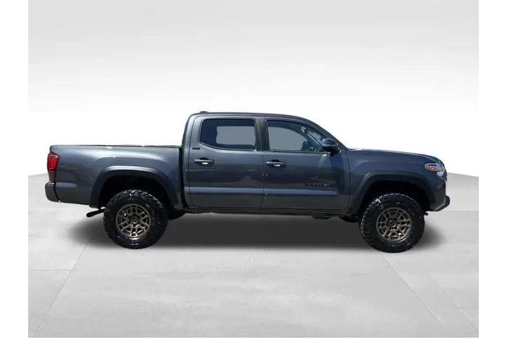 $39888 : Gold Certified 2023 Tacoma Tr image 6