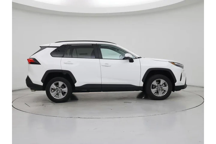 $26998 : Toyota RAV4 2022 XLE 4dr SUV image 7