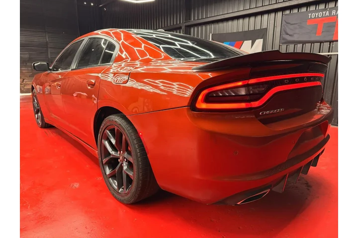 $1800 : Dodge charger sport 2020 image 4