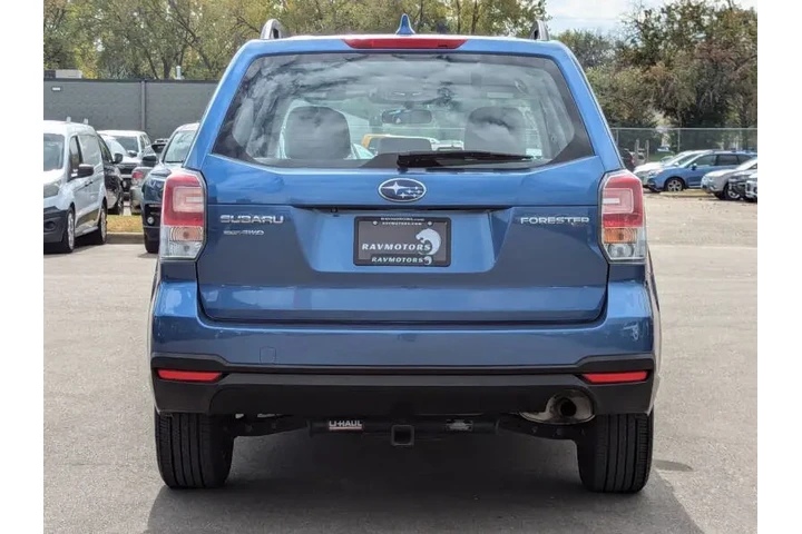 $13985 : 2017 Forester 2.5i image 9