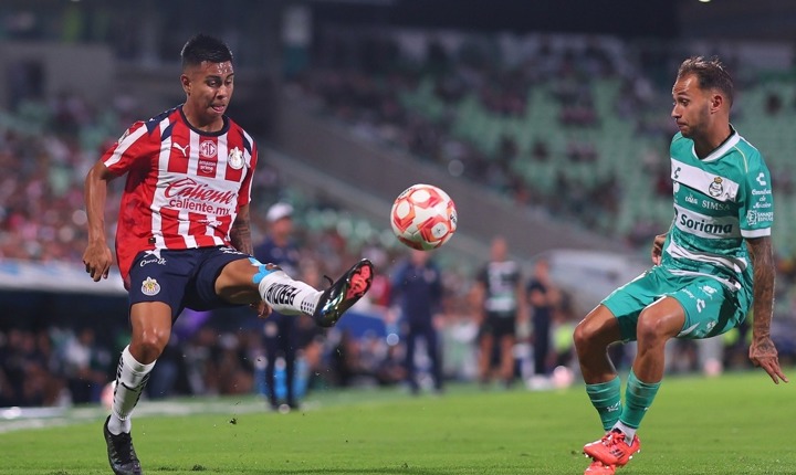 Partido de Chivas vs Santos