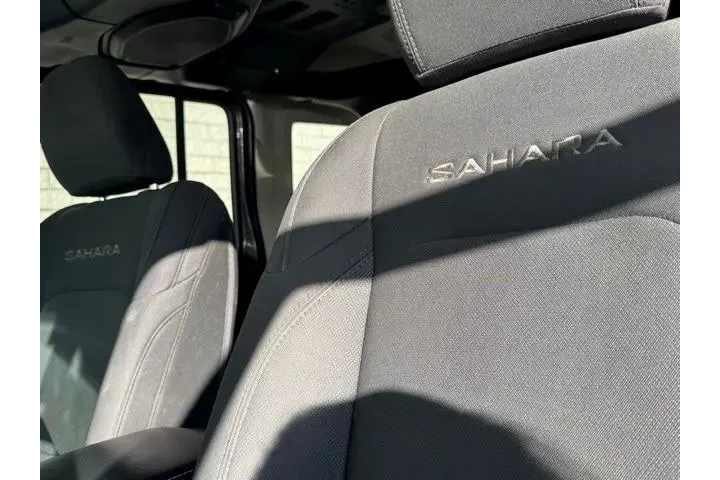 $23718 : Jeep Wrangler Unlimited 2018 image 9