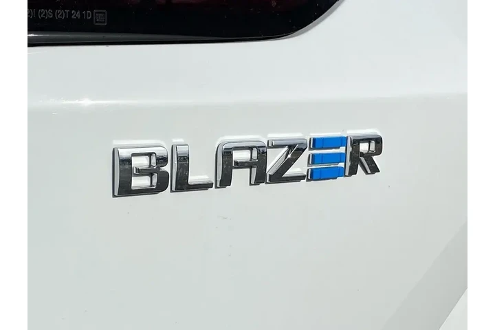 $31200 : Chevrolet Blazer EV 2024 AWD image 5