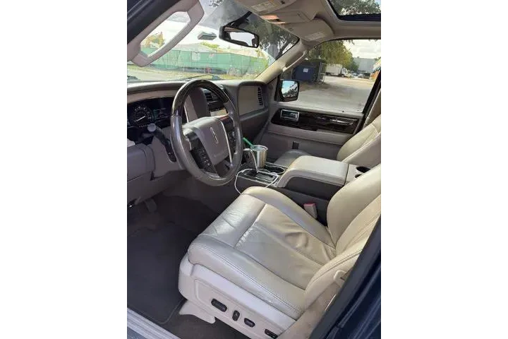 $9590 : Lincoln Navigator L 2017 4x2 image 4