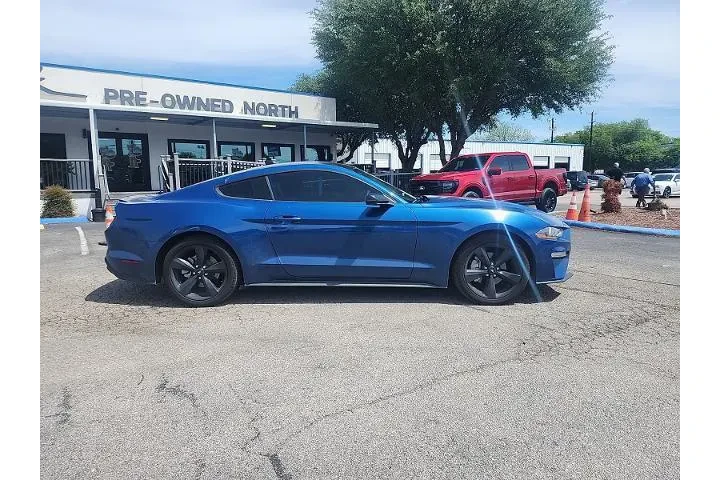 $25998 : Ford Mustang 2023 EcoBoost 2 image 2