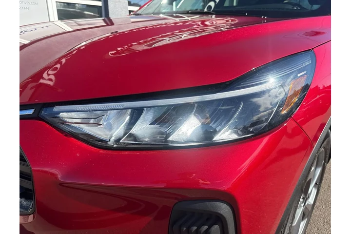 $23995 : 2025 Escape ST-Line image 8