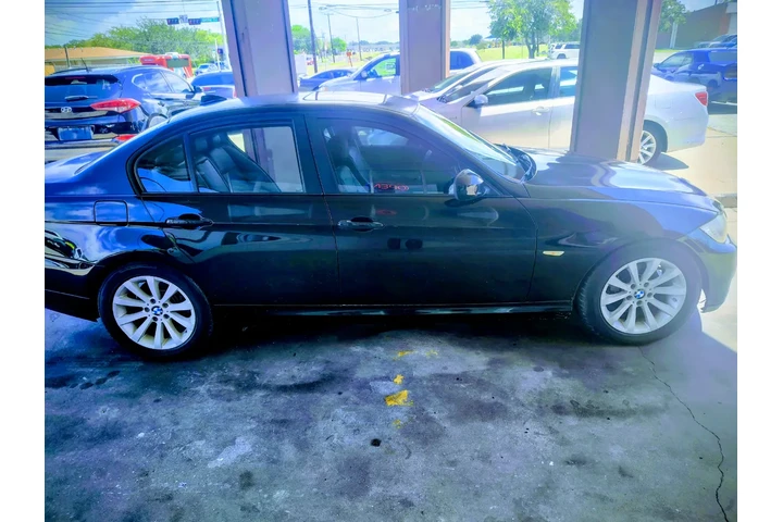 $10995 : 2011 BMW 3-Series image 3
