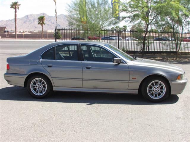 $5995 : 2003 BMW 5 Series 525i image 3