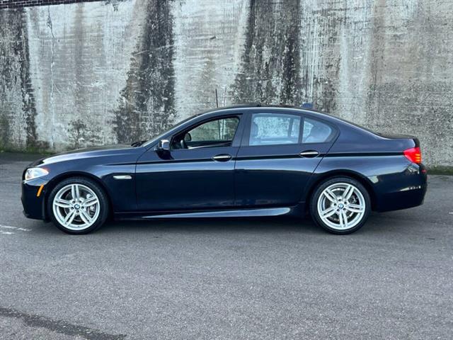 $17988 : 2013 BMW 5 Series 535i xDrive image 4