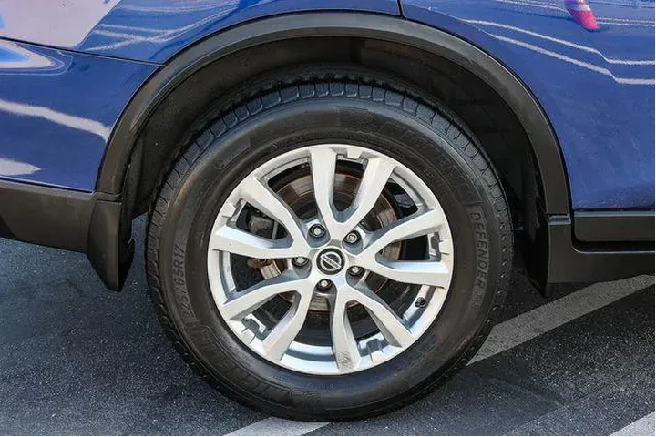 $13498 : Nissan Rogue 2018 S 4dr Cros image 8