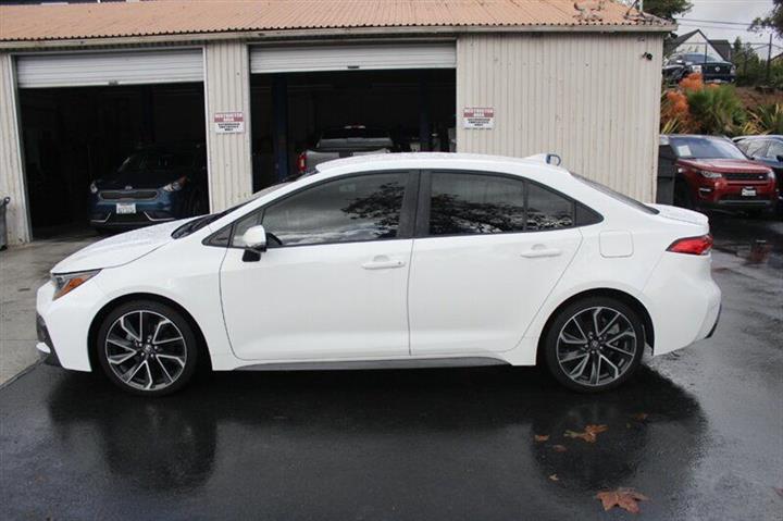 $17996 : 2020 Corolla image 5