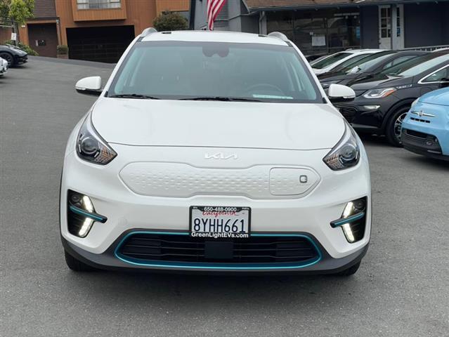 $24400 : Used 2022 Niro EV EX Premium image 3