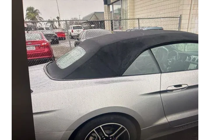 $22980 : Ford Mustang 2021 EcoBoost 2 image 9