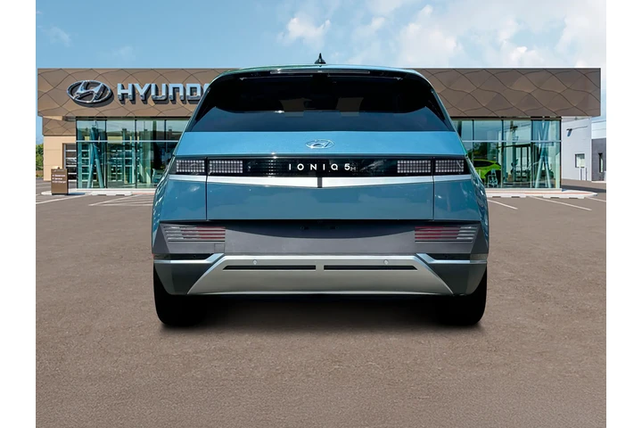 $23990 : Hyundai IONIQ 5 2024 SE 4dr image 6