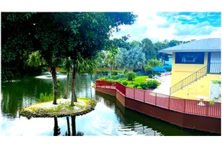 $1795 : Rental property with 2 bedro image 3