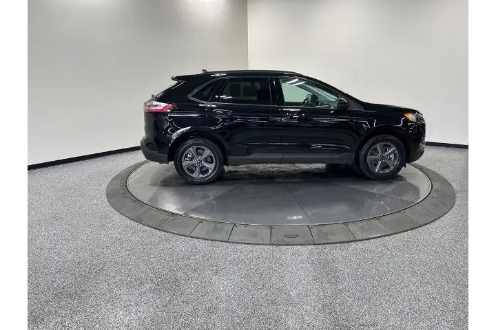 $30465 : Ford Edge 2024 AWD SEL 4dr S image 4