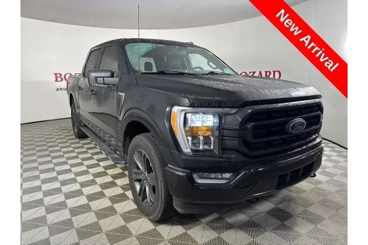 $33500 : Ford F-150 2021 4x4 XLT 4dr image 1