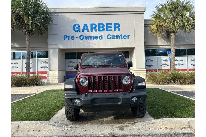 $27941 : Jeep Wrangler Unlimited 2021 image 2