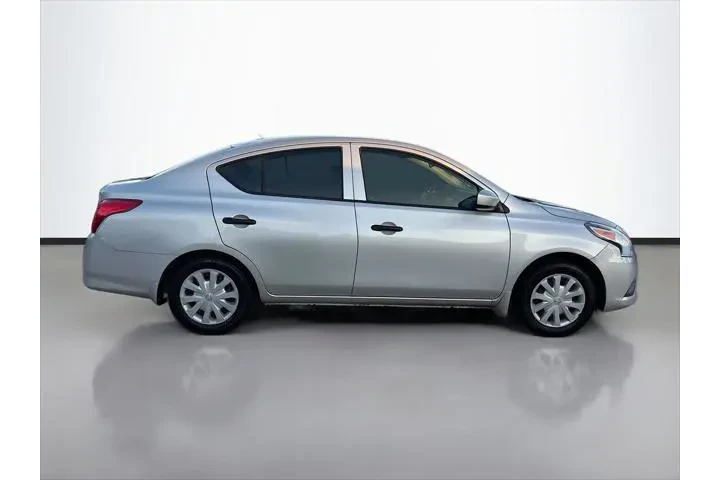 $5999 : Nissan Versa 2016 1.6 S 4dr image 4