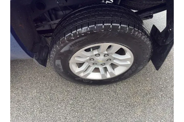 $32750 : Chevrolet Silverado 1500 201 image 3